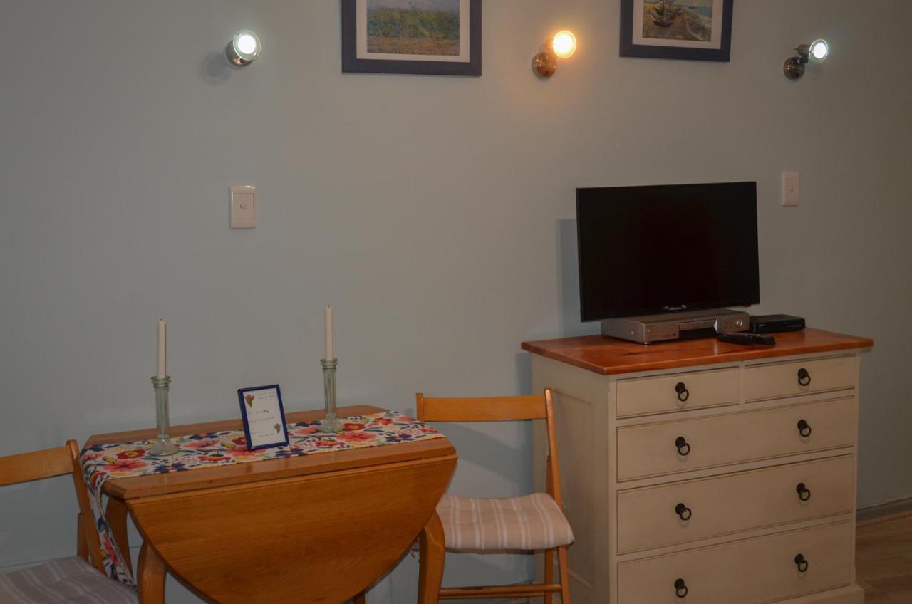 Seaforth Beach Apartment เคปทาวน์ ภายนอก รูปภาพ